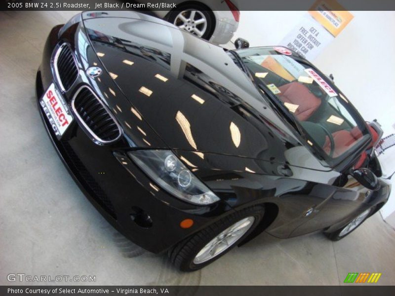 Jet Black / Dream Red/Black 2005 BMW Z4 2.5i Roadster