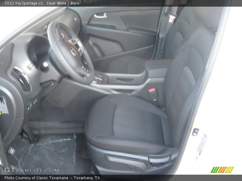 Clear White / Black 2012 Kia Sportage LX