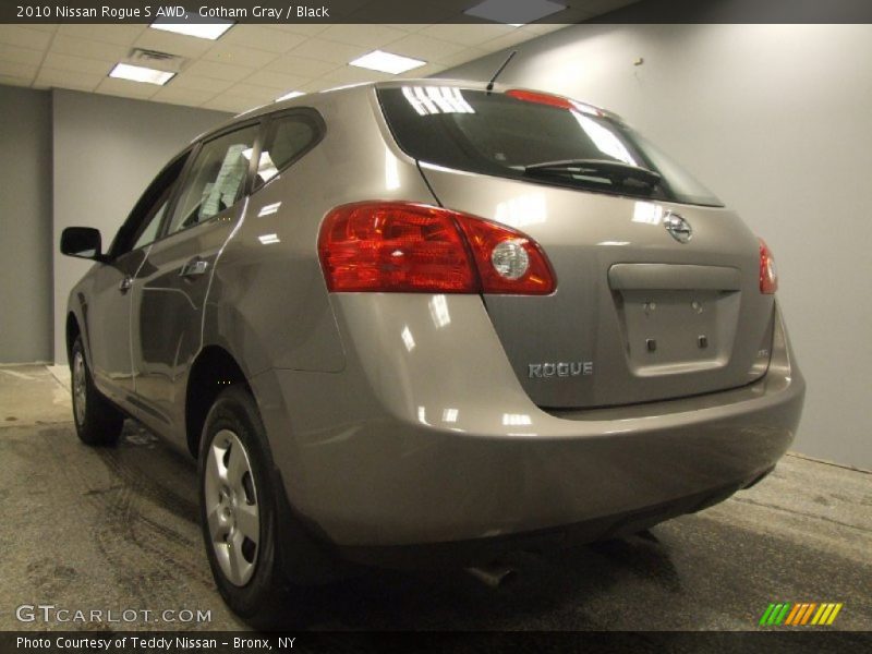 Gotham Gray / Black 2010 Nissan Rogue S AWD