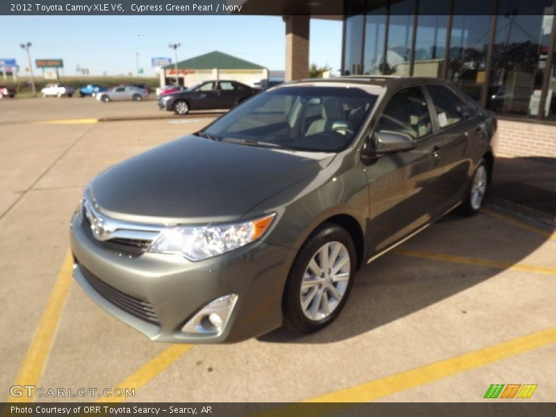 Cypress Green Pearl / Ivory 2012 Toyota Camry XLE V6