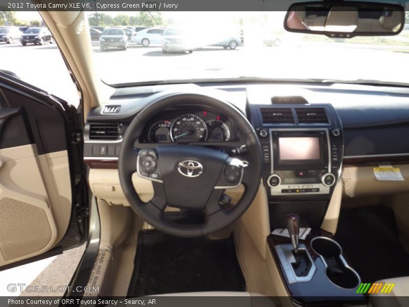 Cypress Green Pearl / Ivory 2012 Toyota Camry XLE V6