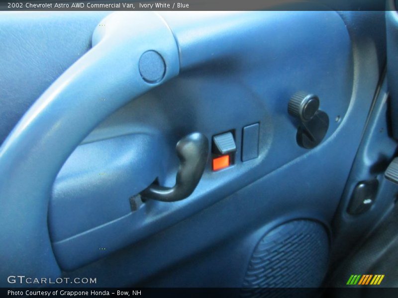 Ivory White / Blue 2002 Chevrolet Astro AWD Commercial Van