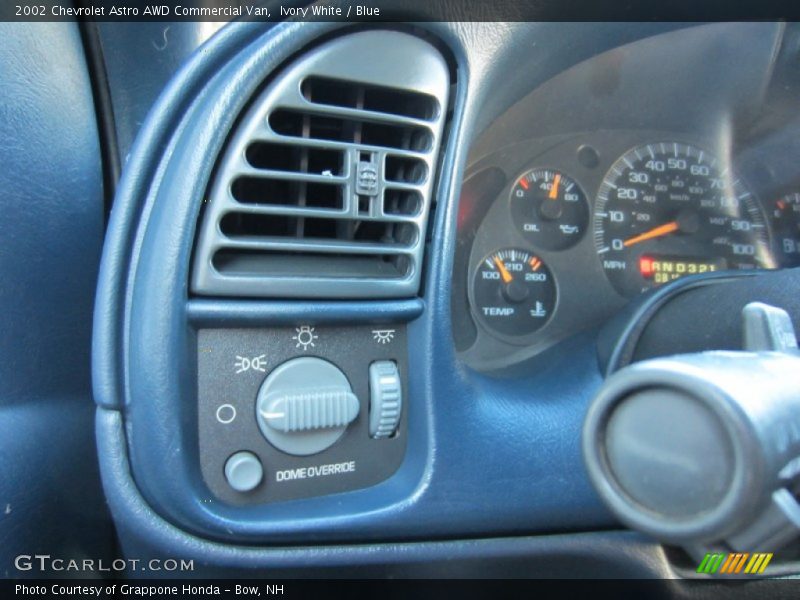 Ivory White / Blue 2002 Chevrolet Astro AWD Commercial Van