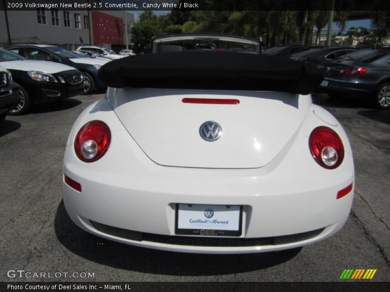 Candy White / Black 2009 Volkswagen New Beetle 2.5 Convertible