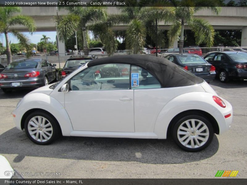 Candy White / Black 2009 Volkswagen New Beetle 2.5 Convertible
