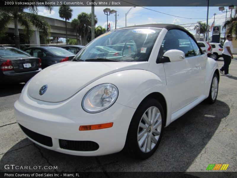 Candy White / Black 2009 Volkswagen New Beetle 2.5 Convertible