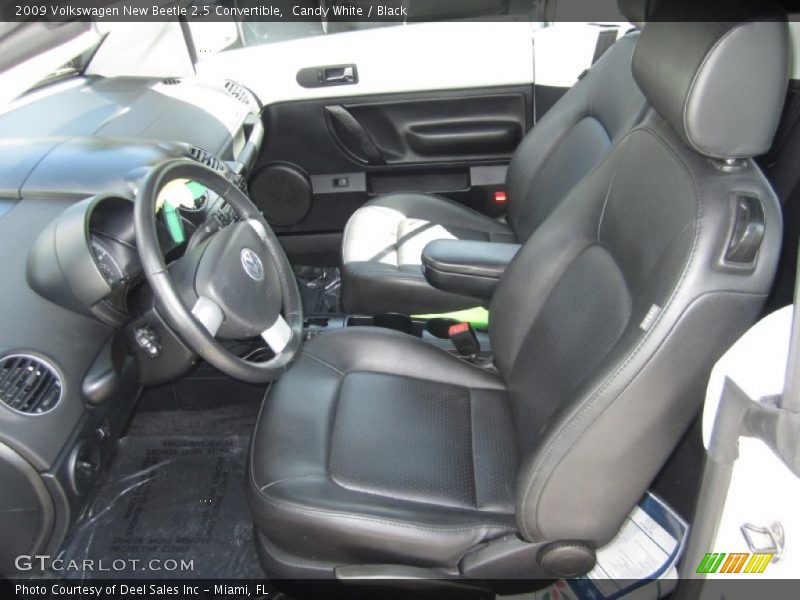 Candy White / Black 2009 Volkswagen New Beetle 2.5 Convertible