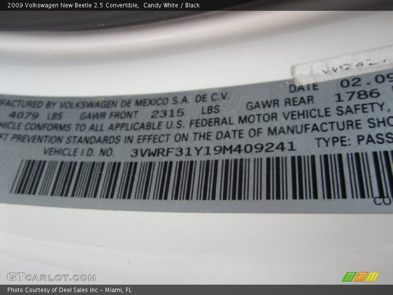 Candy White / Black 2009 Volkswagen New Beetle 2.5 Convertible