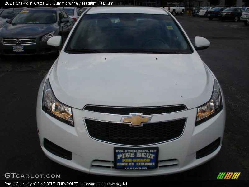 Summit White / Medium Titanium 2011 Chevrolet Cruze LT