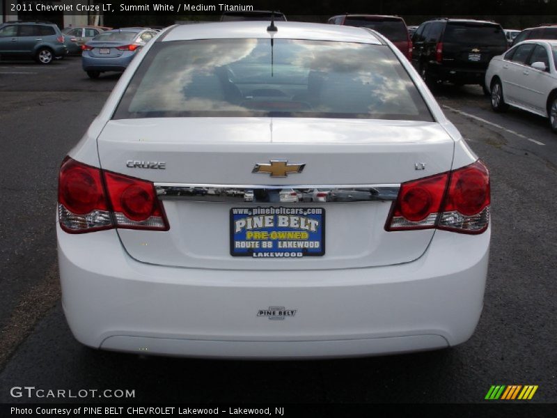 Summit White / Medium Titanium 2011 Chevrolet Cruze LT