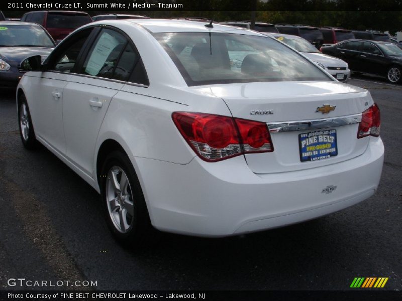 Summit White / Medium Titanium 2011 Chevrolet Cruze LT