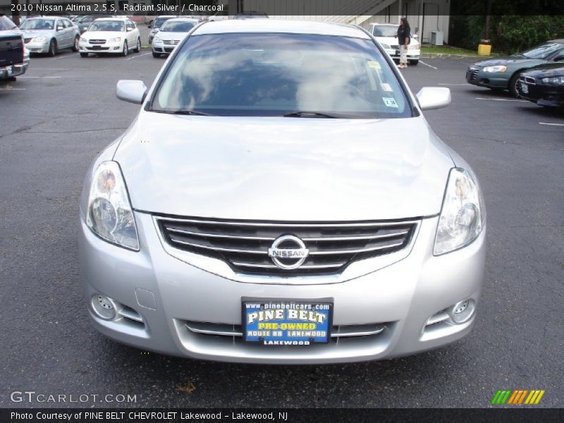 Radiant Silver / Charcoal 2010 Nissan Altima 2.5 S