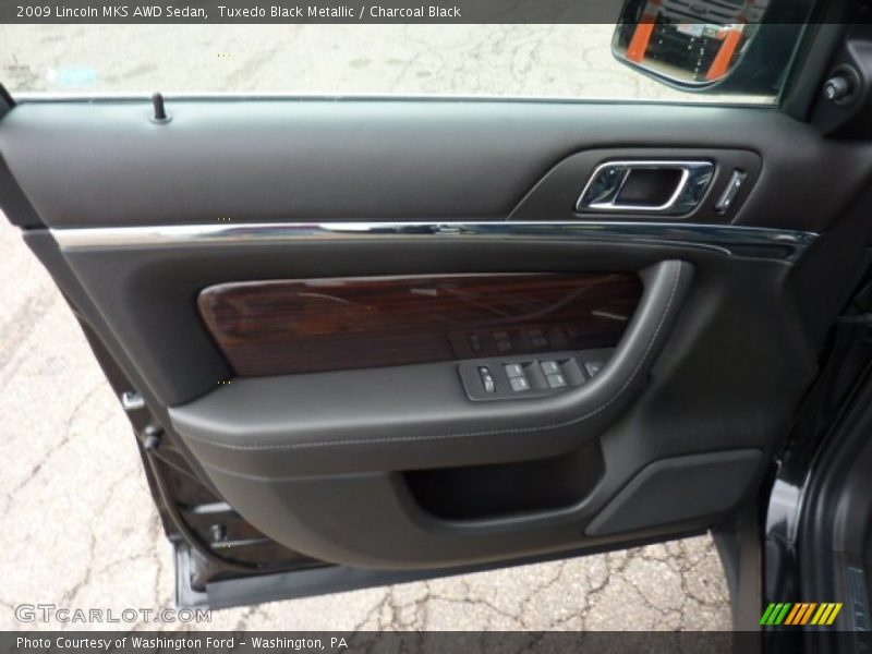 Tuxedo Black Metallic / Charcoal Black 2009 Lincoln MKS AWD Sedan