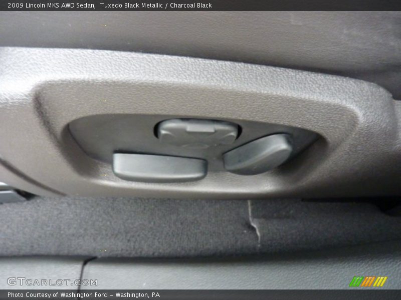Tuxedo Black Metallic / Charcoal Black 2009 Lincoln MKS AWD Sedan