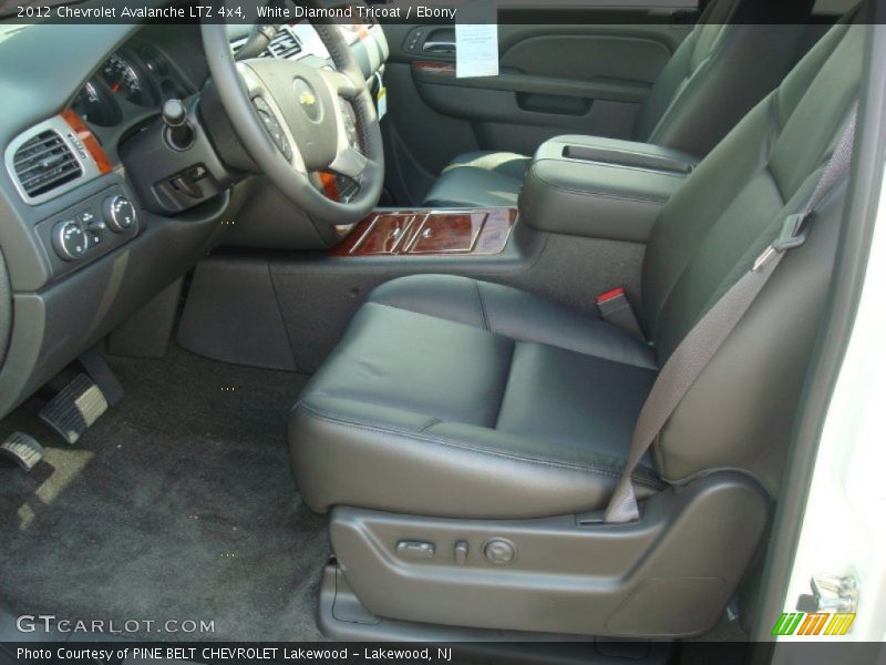 White Diamond Tricoat / Ebony 2012 Chevrolet Avalanche LTZ 4x4