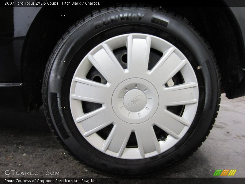 Pitch Black / Charcoal 2007 Ford Focus ZX3 S Coupe