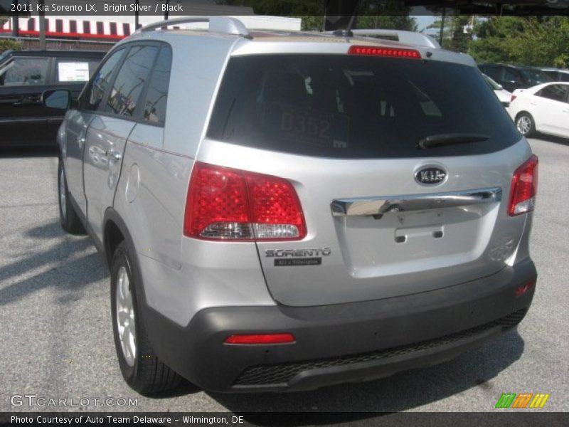 Bright Silver / Black 2011 Kia Sorento LX