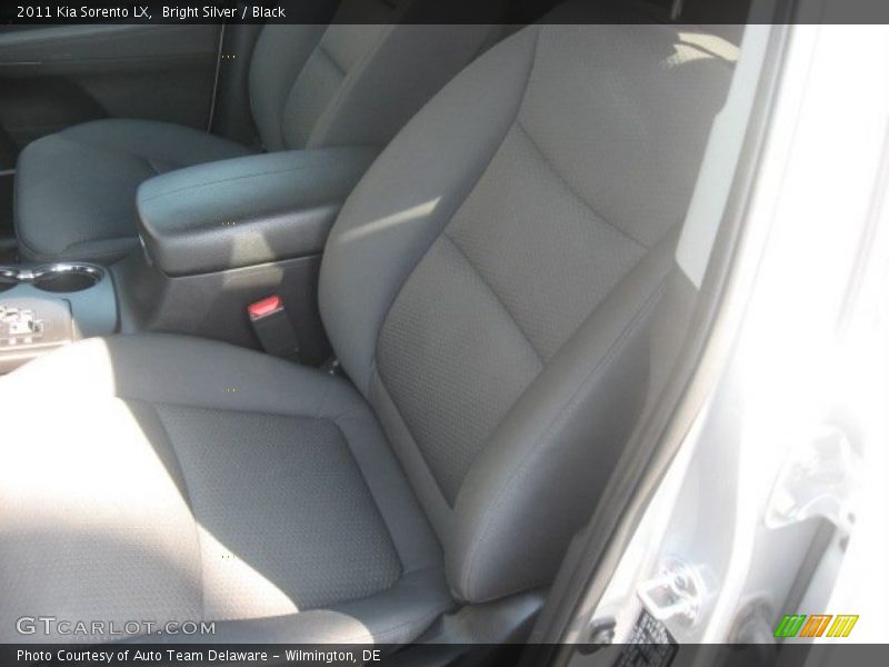 Bright Silver / Black 2011 Kia Sorento LX
