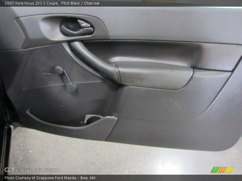 Pitch Black / Charcoal 2007 Ford Focus ZX3 S Coupe