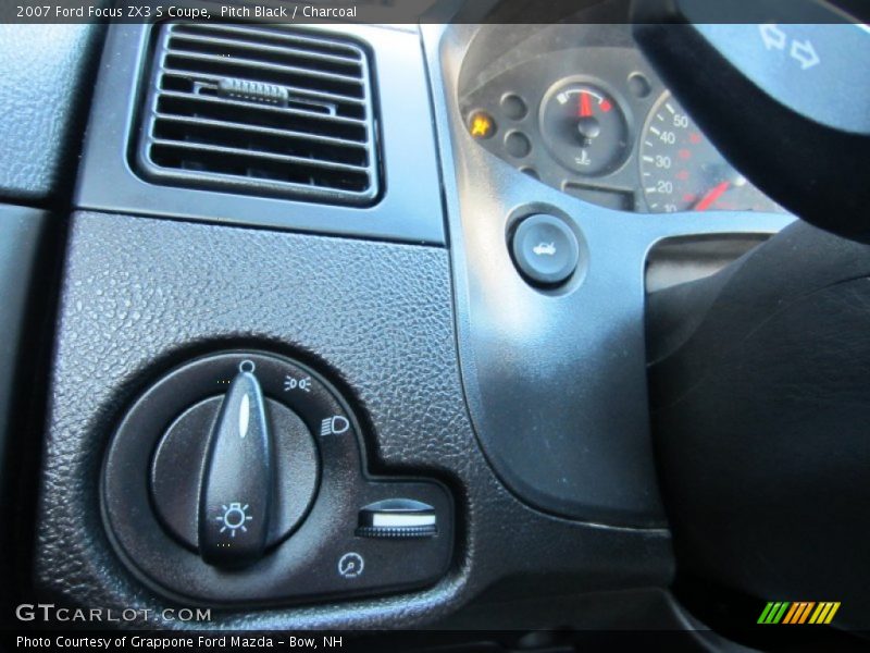 Pitch Black / Charcoal 2007 Ford Focus ZX3 S Coupe