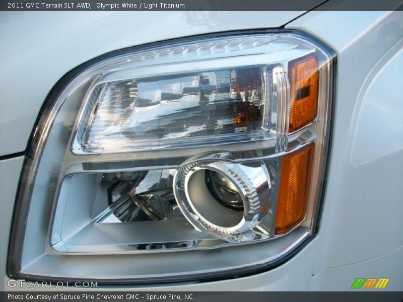 Olympic White / Light Titanium 2011 GMC Terrain SLT AWD
