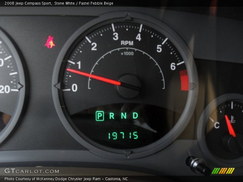 Stone White / Pastel Pebble Beige 2008 Jeep Compass Sport