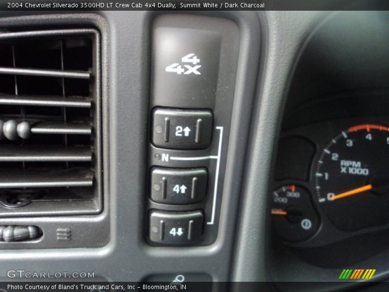 Summit White / Dark Charcoal 2004 Chevrolet Silverado 3500HD LT Crew Cab 4x4 Dually