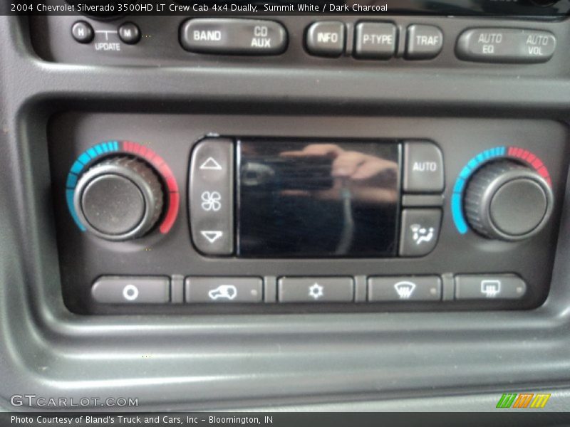 Summit White / Dark Charcoal 2004 Chevrolet Silverado 3500HD LT Crew Cab 4x4 Dually