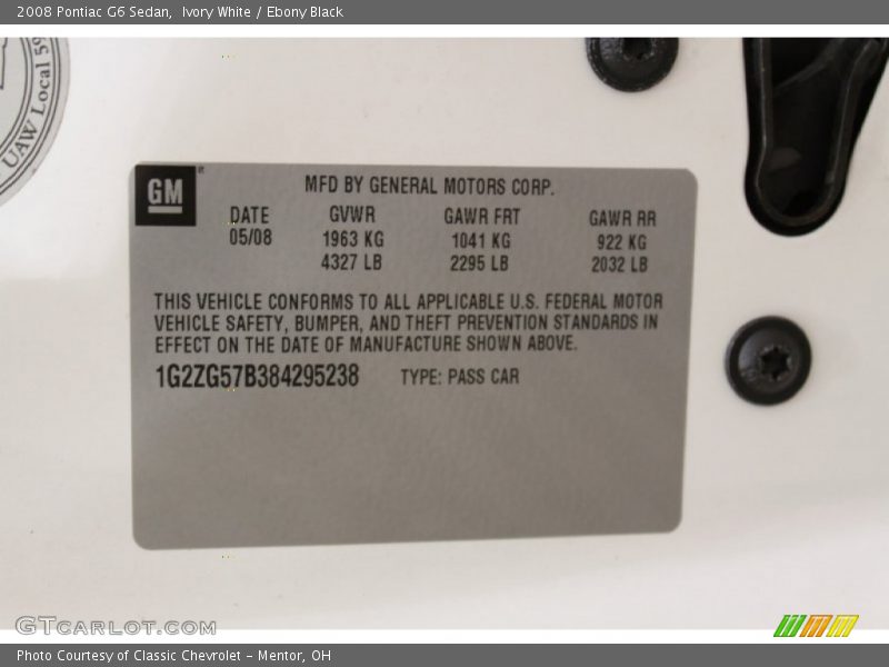 Ivory White / Ebony Black 2008 Pontiac G6 Sedan