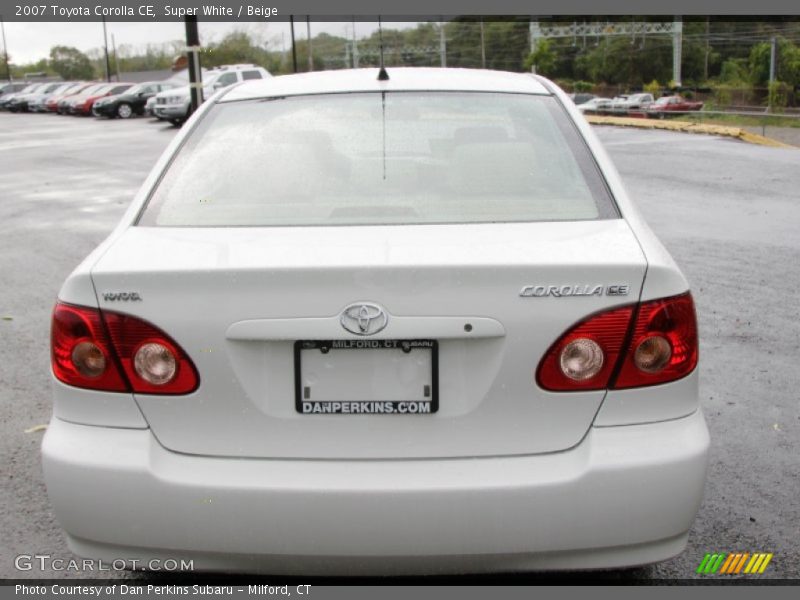 Super White / Beige 2007 Toyota Corolla CE