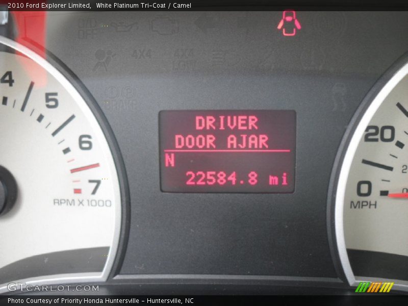 White Platinum Tri-Coat / Camel 2010 Ford Explorer Limited