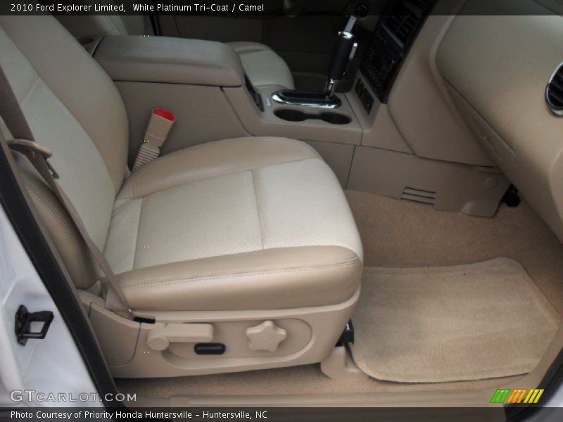 White Platinum Tri-Coat / Camel 2010 Ford Explorer Limited