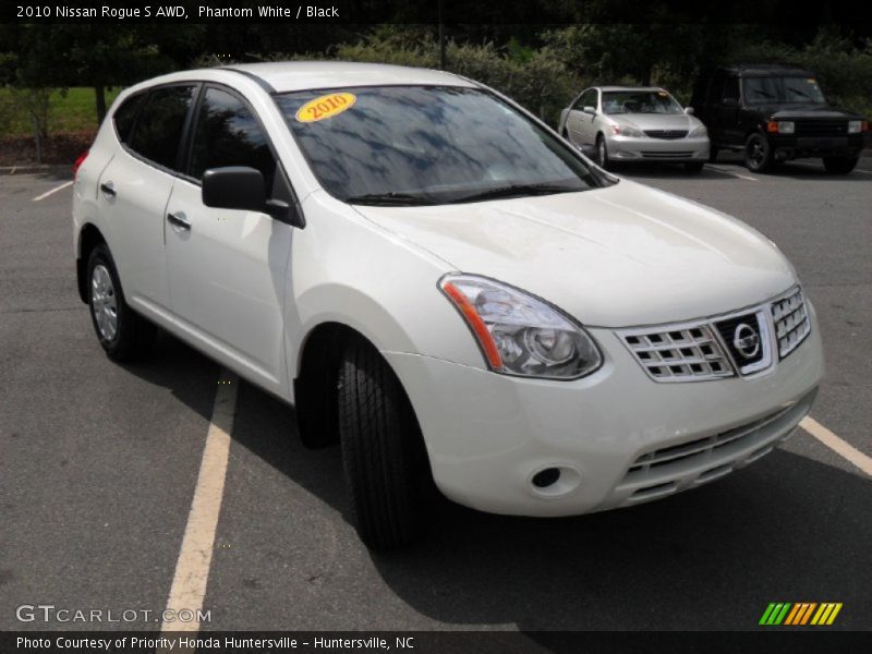 Phantom White / Black 2010 Nissan Rogue S AWD