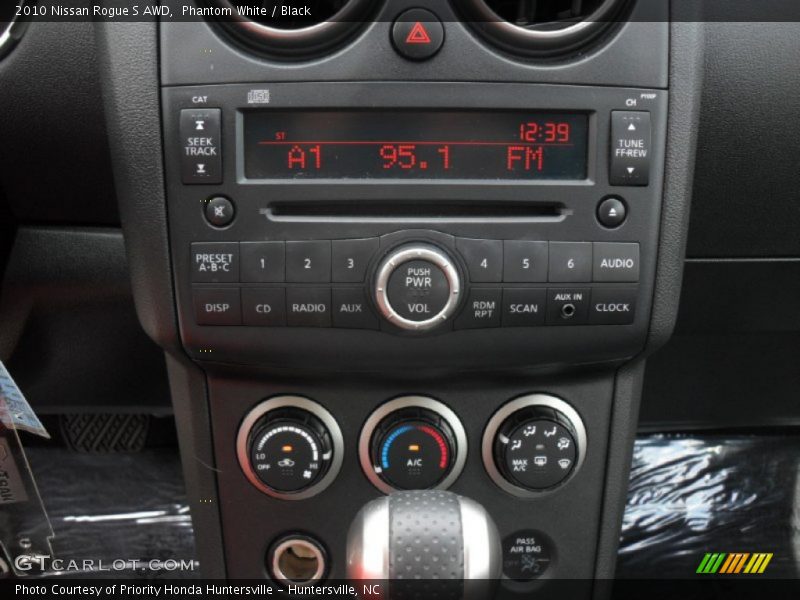 Phantom White / Black 2010 Nissan Rogue S AWD
