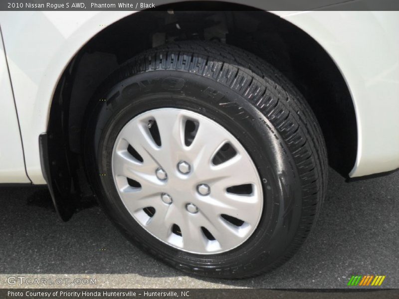 Phantom White / Black 2010 Nissan Rogue S AWD