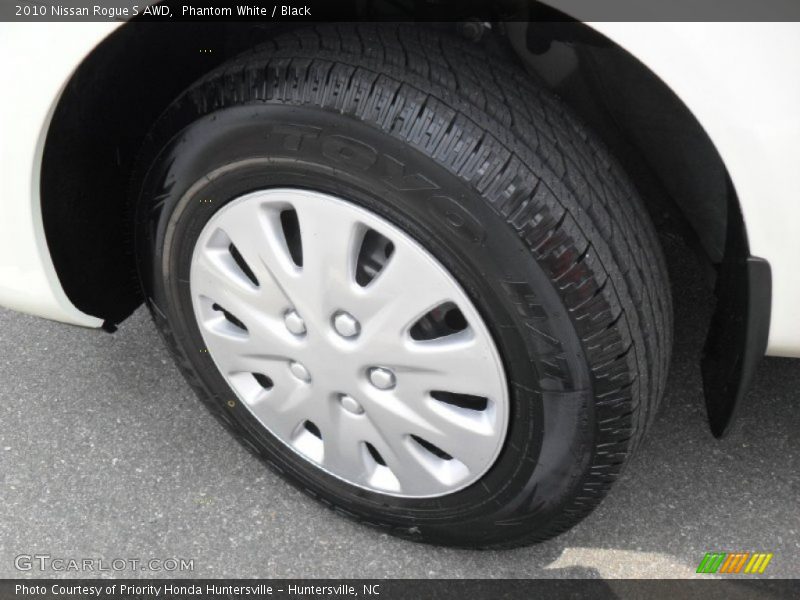 Phantom White / Black 2010 Nissan Rogue S AWD