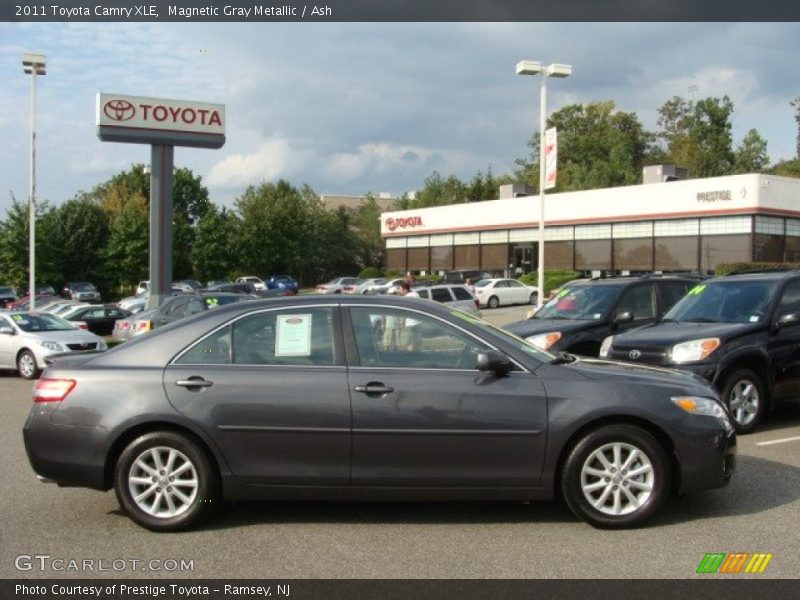 Magnetic Gray Metallic / Ash 2011 Toyota Camry XLE