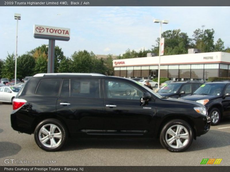 Black / Ash 2009 Toyota Highlander Limited 4WD