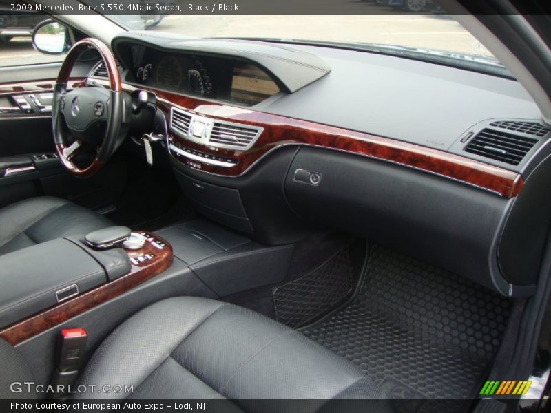 Black / Black 2009 Mercedes-Benz S 550 4Matic Sedan