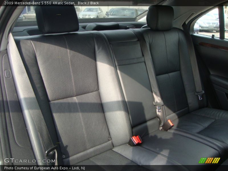 Black / Black 2009 Mercedes-Benz S 550 4Matic Sedan