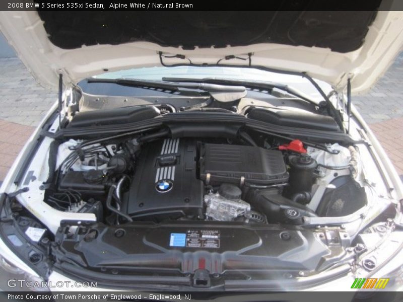 Alpine White / Natural Brown 2008 BMW 5 Series 535xi Sedan