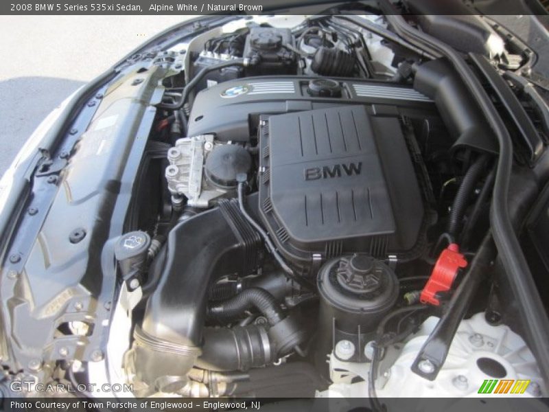 Alpine White / Natural Brown 2008 BMW 5 Series 535xi Sedan