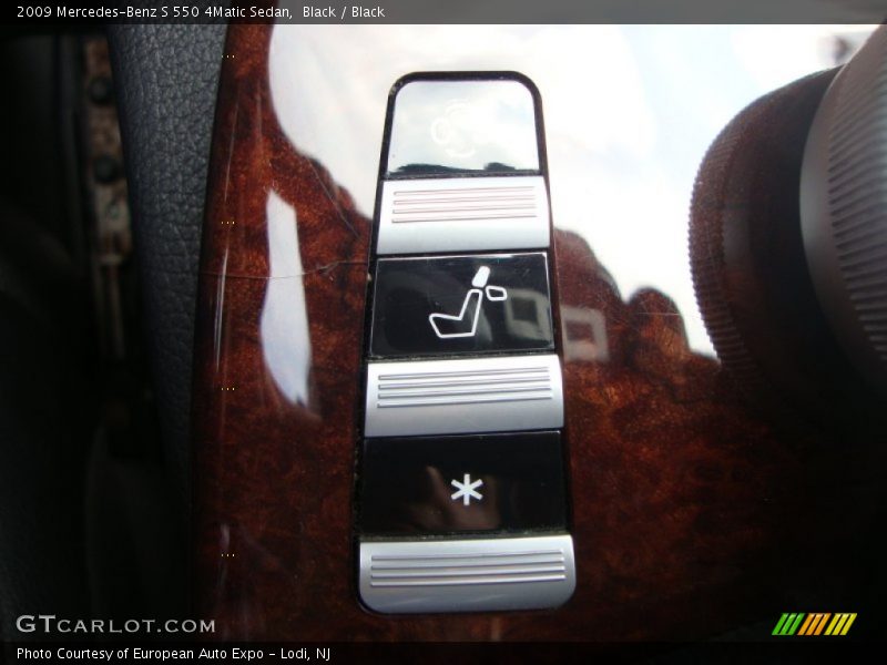Black / Black 2009 Mercedes-Benz S 550 4Matic Sedan