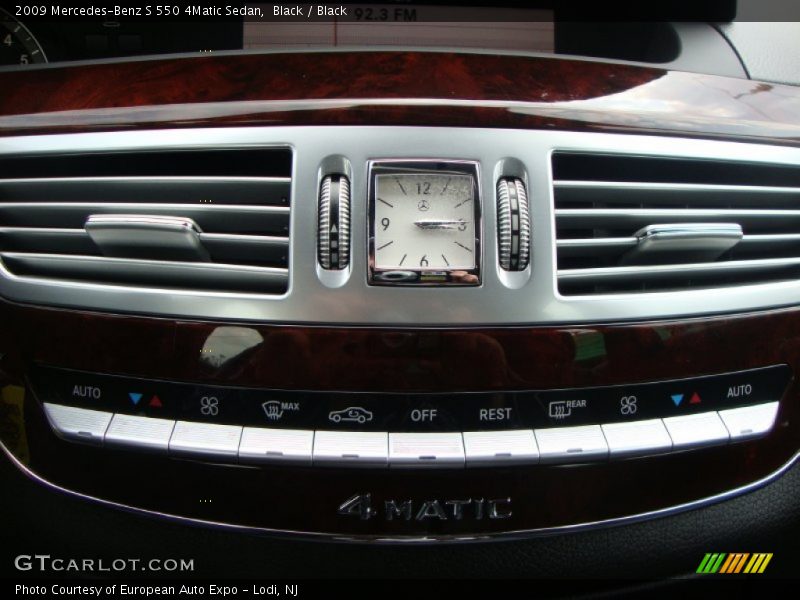 Black / Black 2009 Mercedes-Benz S 550 4Matic Sedan