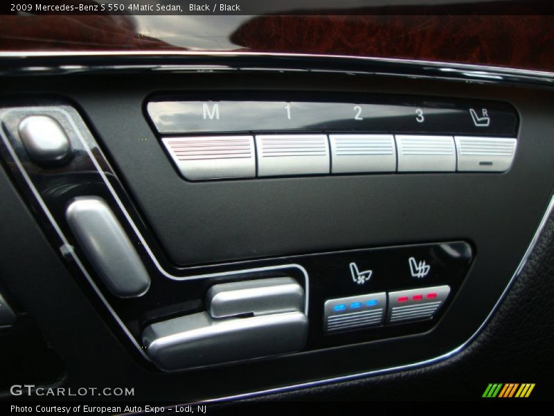 Black / Black 2009 Mercedes-Benz S 550 4Matic Sedan