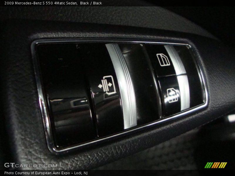 Black / Black 2009 Mercedes-Benz S 550 4Matic Sedan