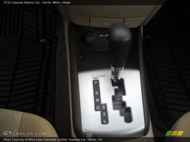 Nordic White / Beige 2010 Hyundai Elantra GLS