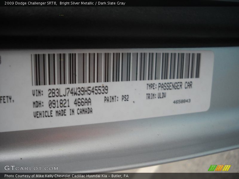 Bright Silver Metallic / Dark Slate Gray 2009 Dodge Challenger SRT8