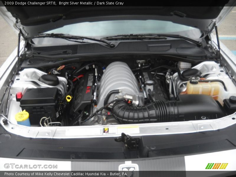 Bright Silver Metallic / Dark Slate Gray 2009 Dodge Challenger SRT8