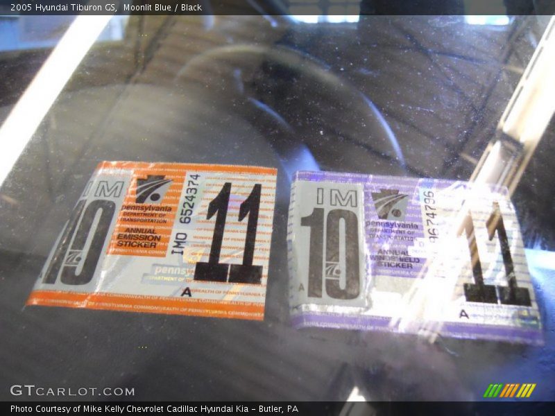 Moonlit Blue / Black 2005 Hyundai Tiburon GS